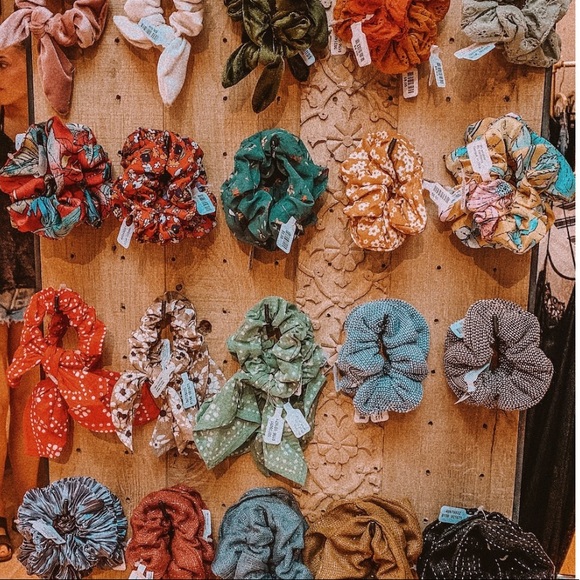 Meet your Posher, Tori - Picture 1 of 1